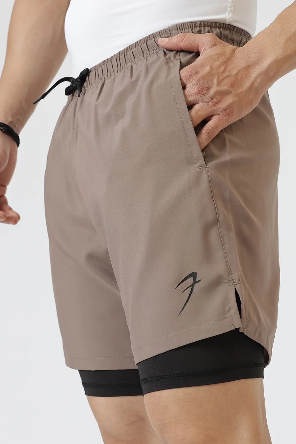 2 in 1 Compression Shorts Dusk Brown - Image 4