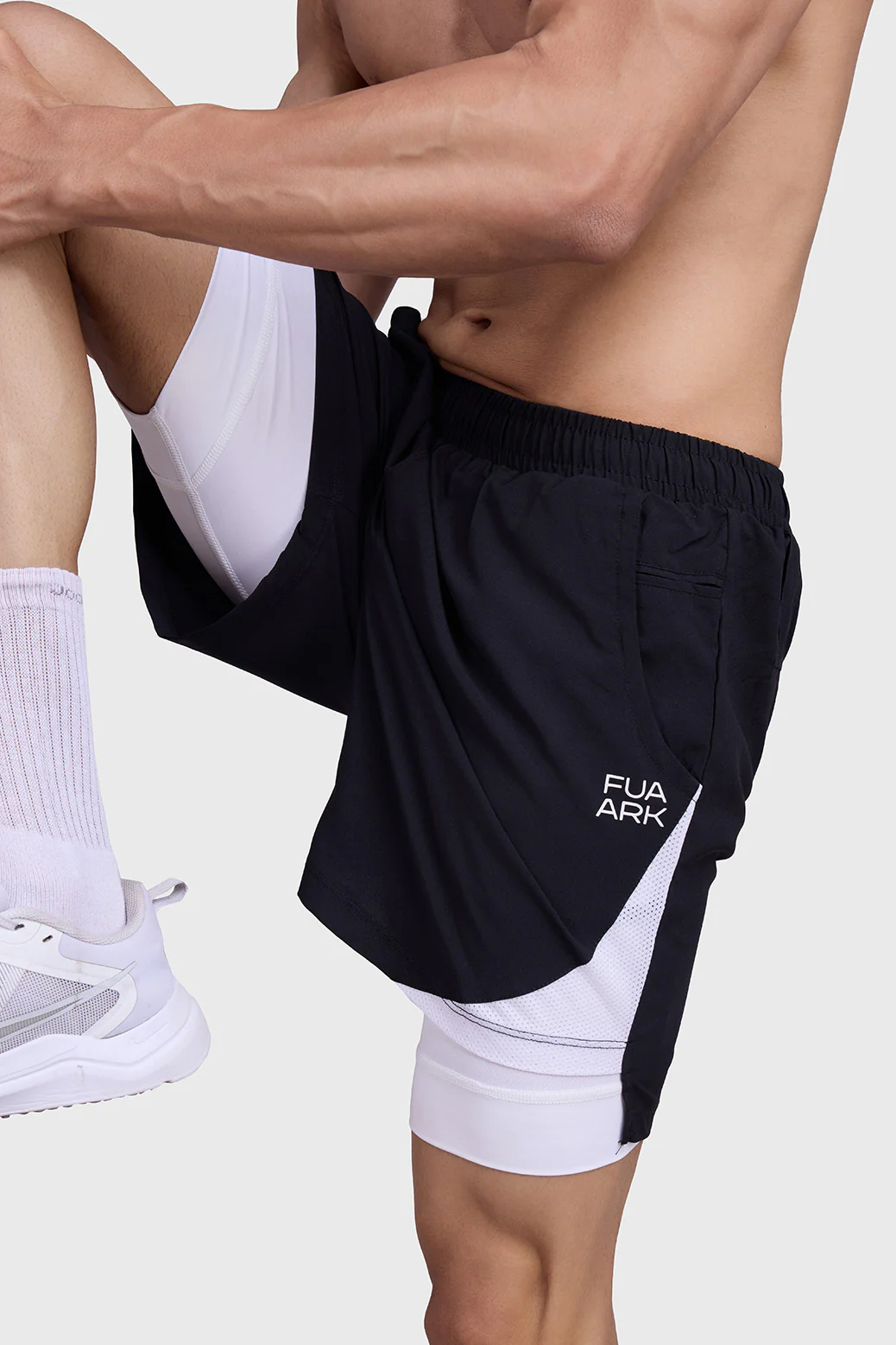 2 in 1 Mesh Shorts Black With White - Image 3