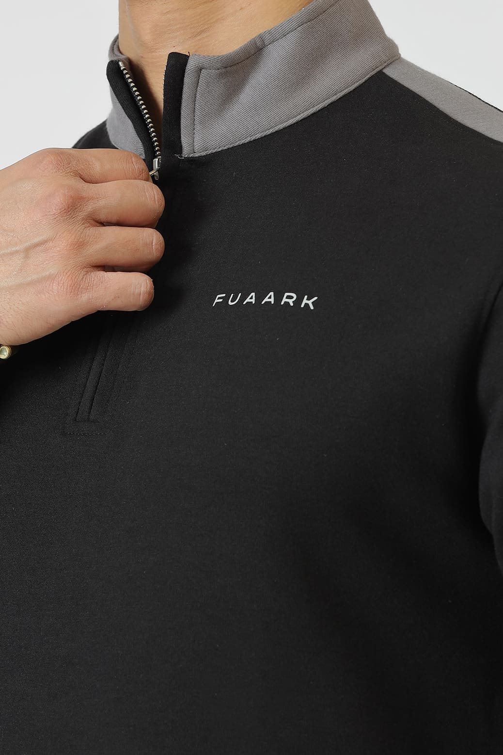 Alpine Pullover Black - Image 5