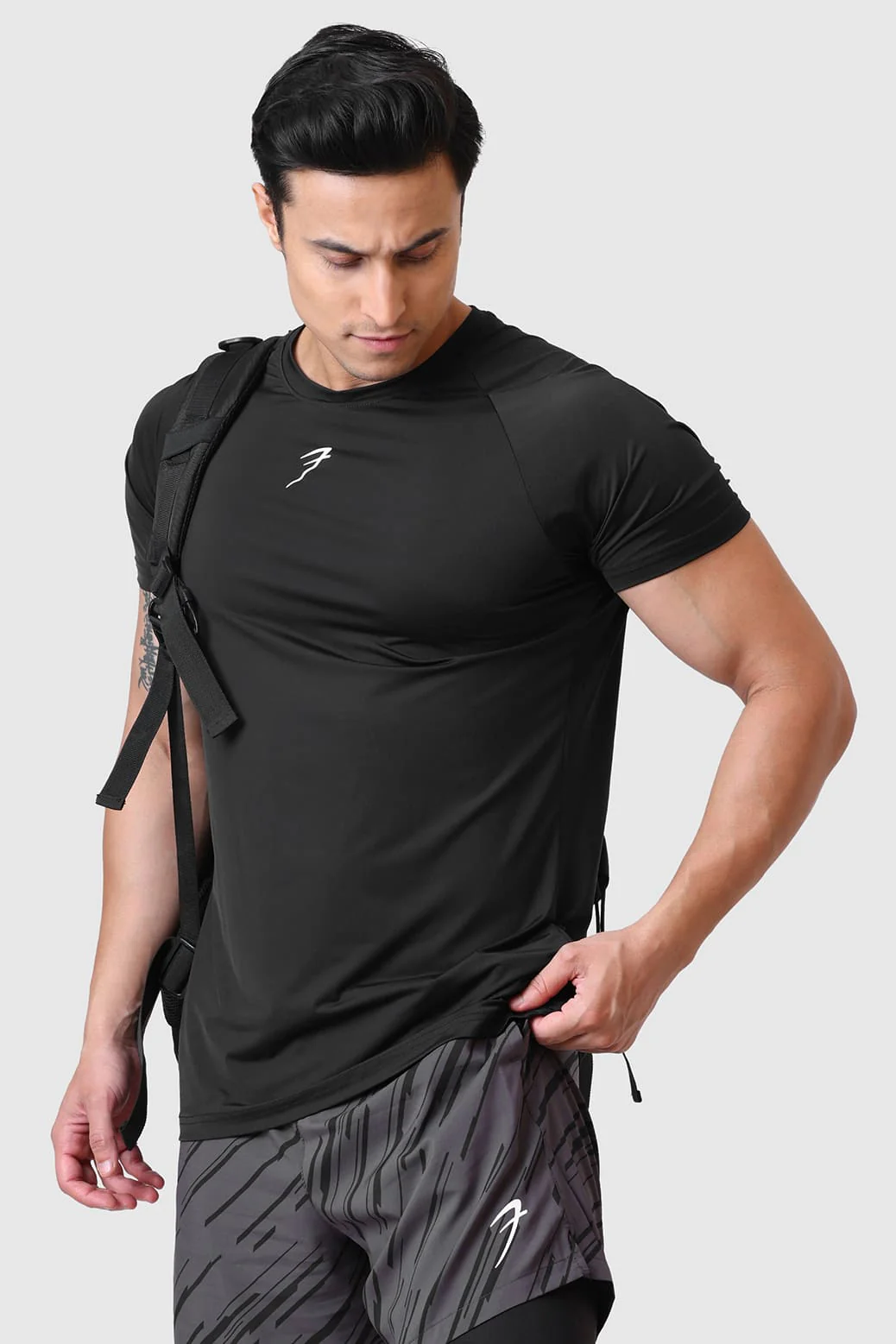 Bare Nylon T-shirt Black - Image 7