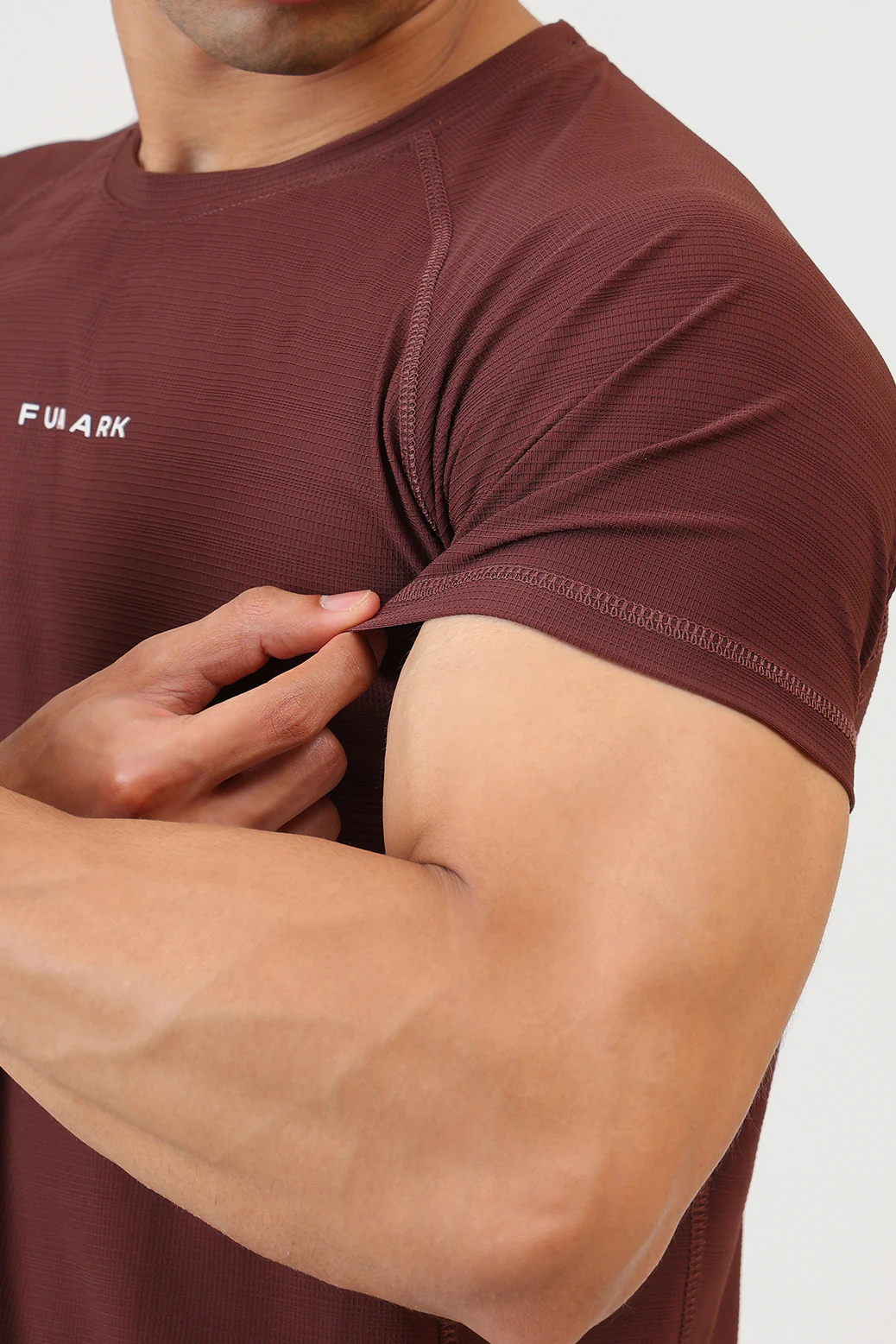 Blaze Nylon T-shirt Brown - Image 3