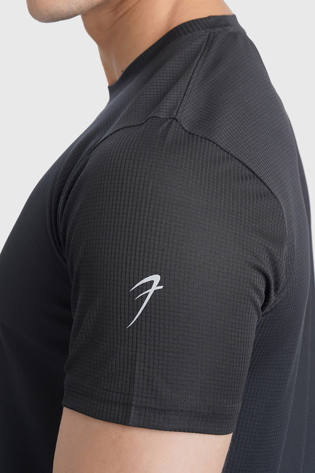 Checks Running T-shirt Black - Image 3