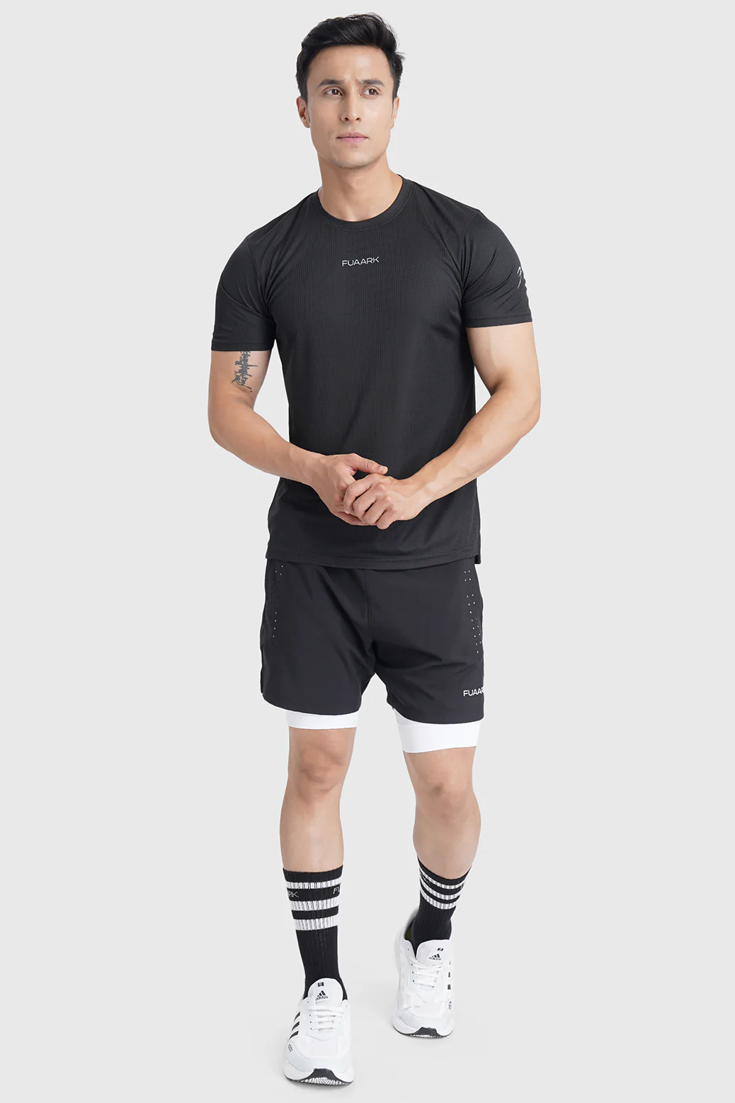 Checks Running T-shirt Black - Image 7