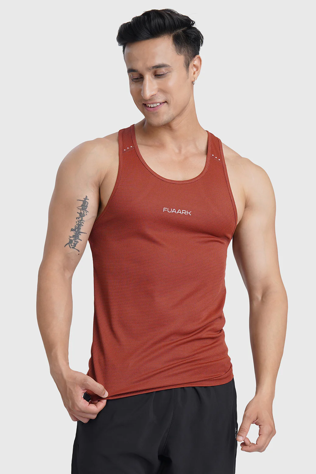 Checks Running Tank Salsa - Image 5