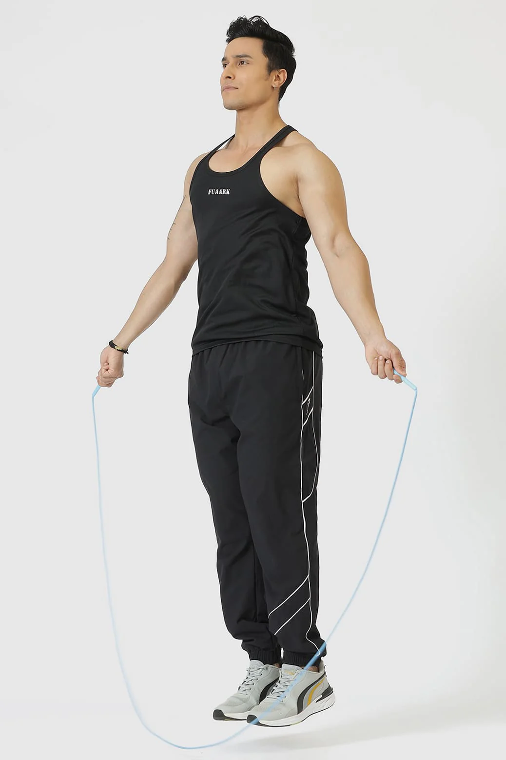 Checks Stringer Black - Image 2