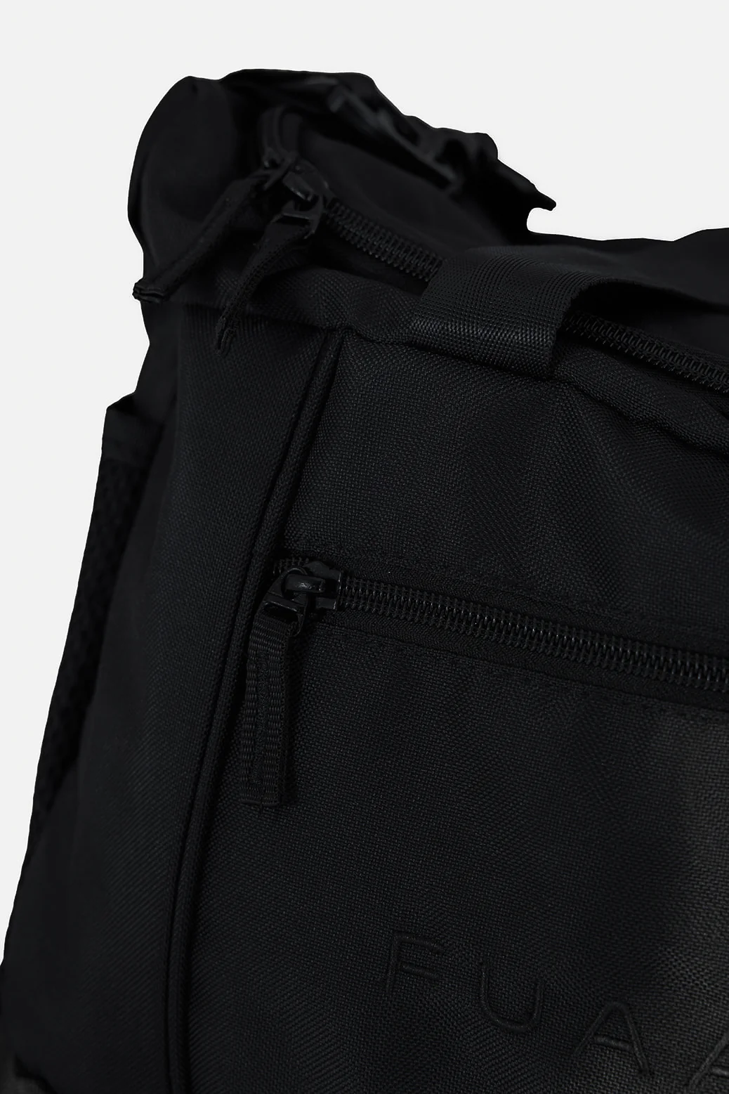 Classic Duffle Bag Black - Image 4