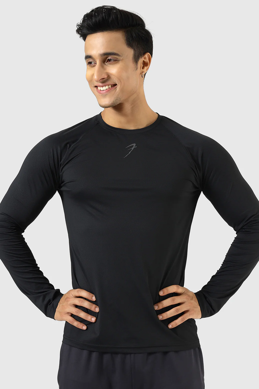 Core Fullsleeves T-shirt Black - Image 5