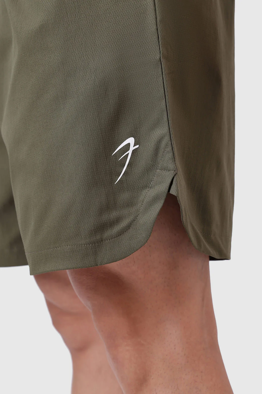 Edge Shorts Olive - Image 3
