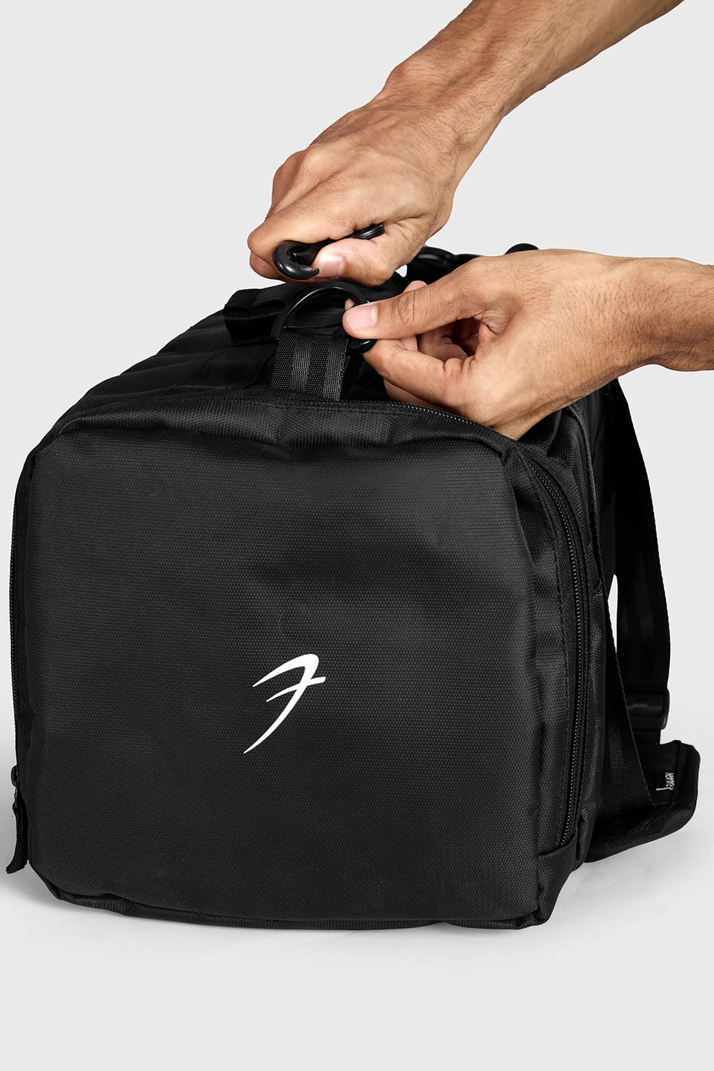 Elite Duffle Bag Black - Image 10