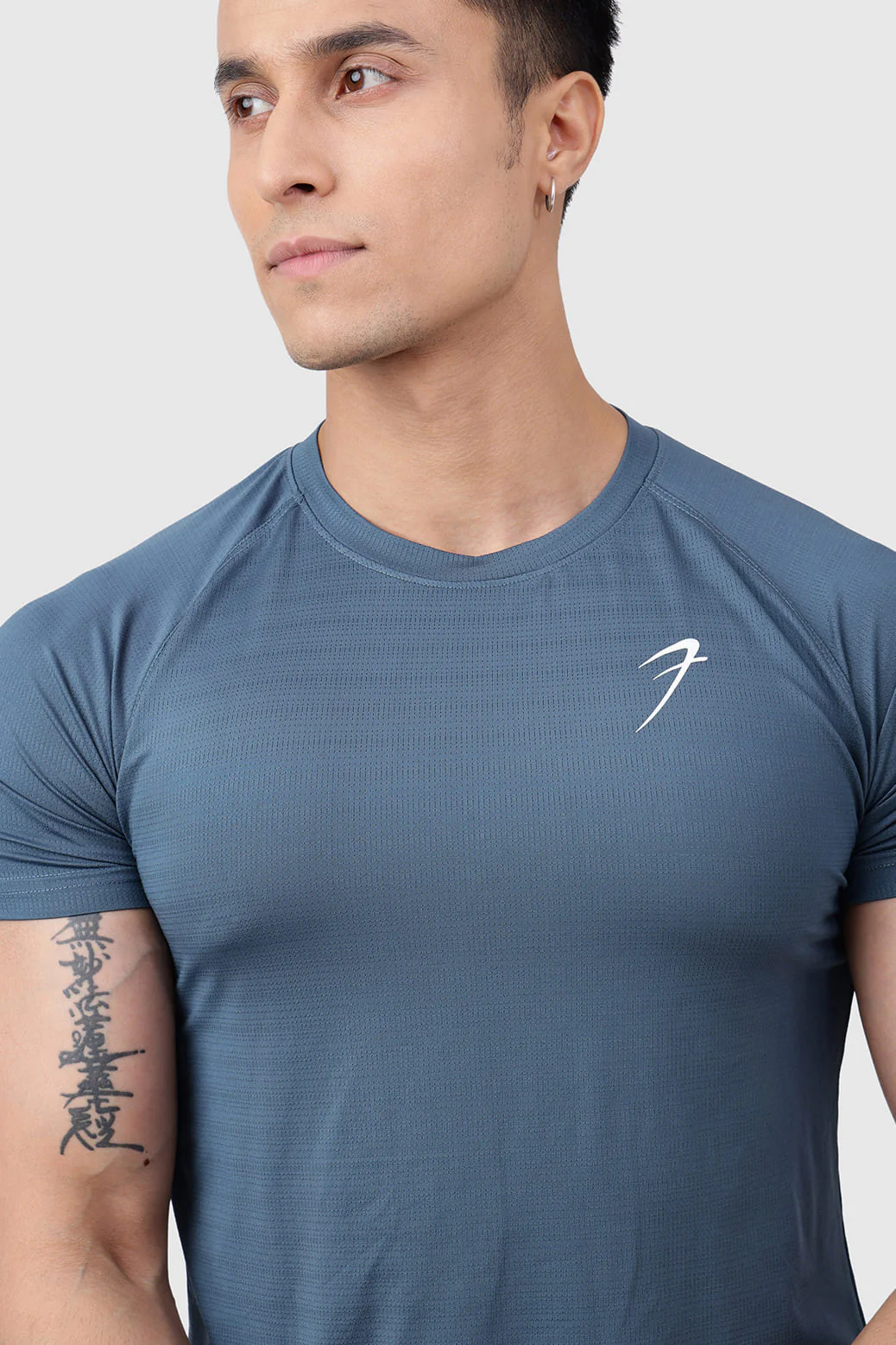 Ember T-shirt Light Blue - Image 3