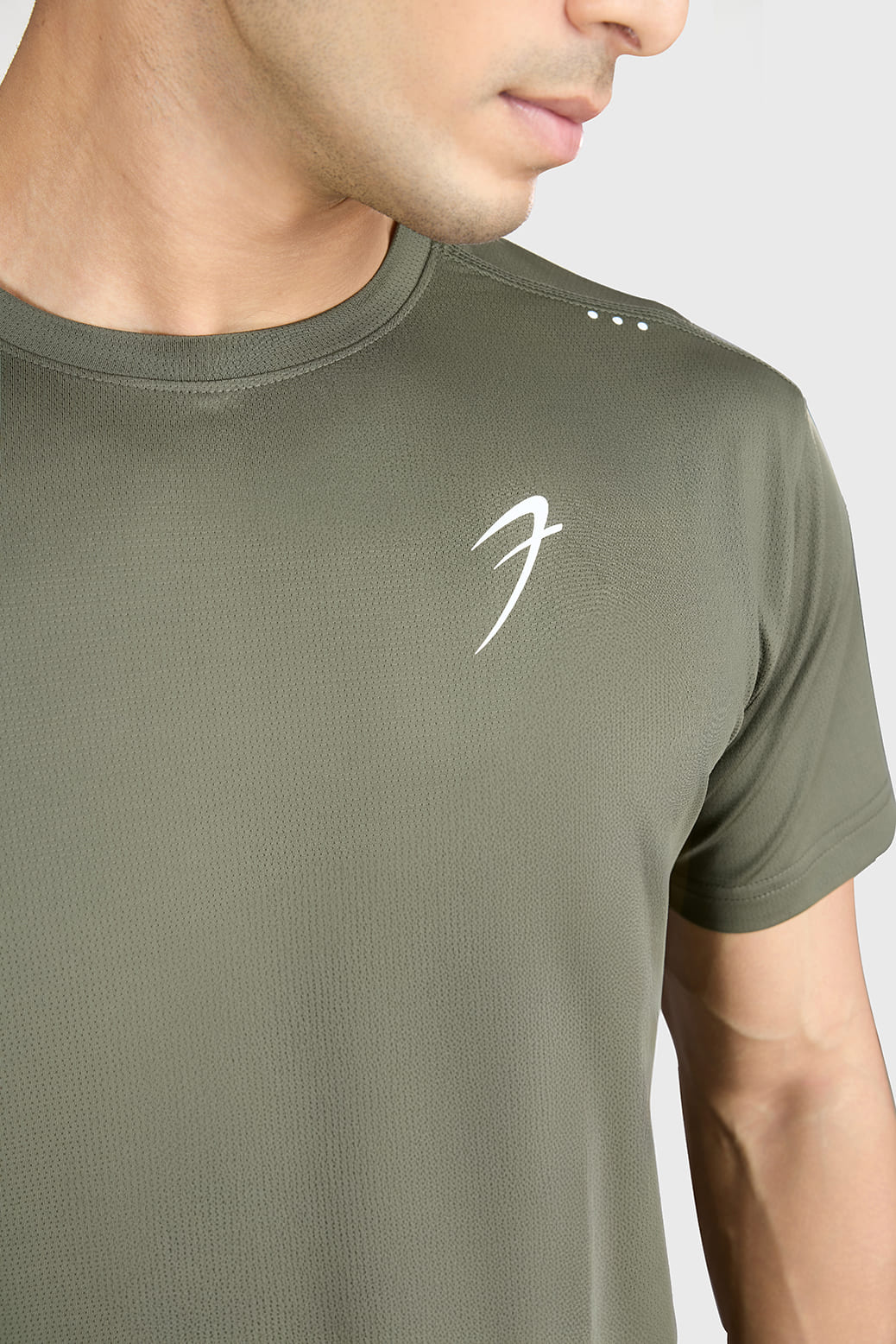 Laser Cut Running T-shirt Olive - Image 4