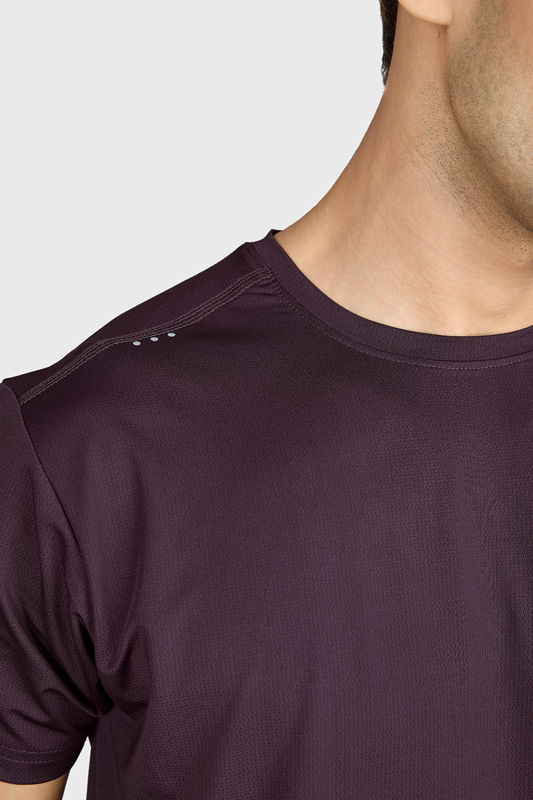 Laser Cut Running T-shirt Raisin - Image 4