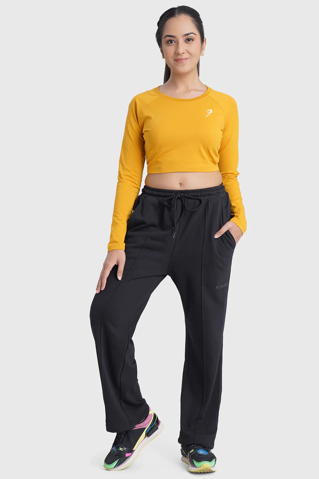 Legacy Crop Top T-shirt Mustard - Image 7