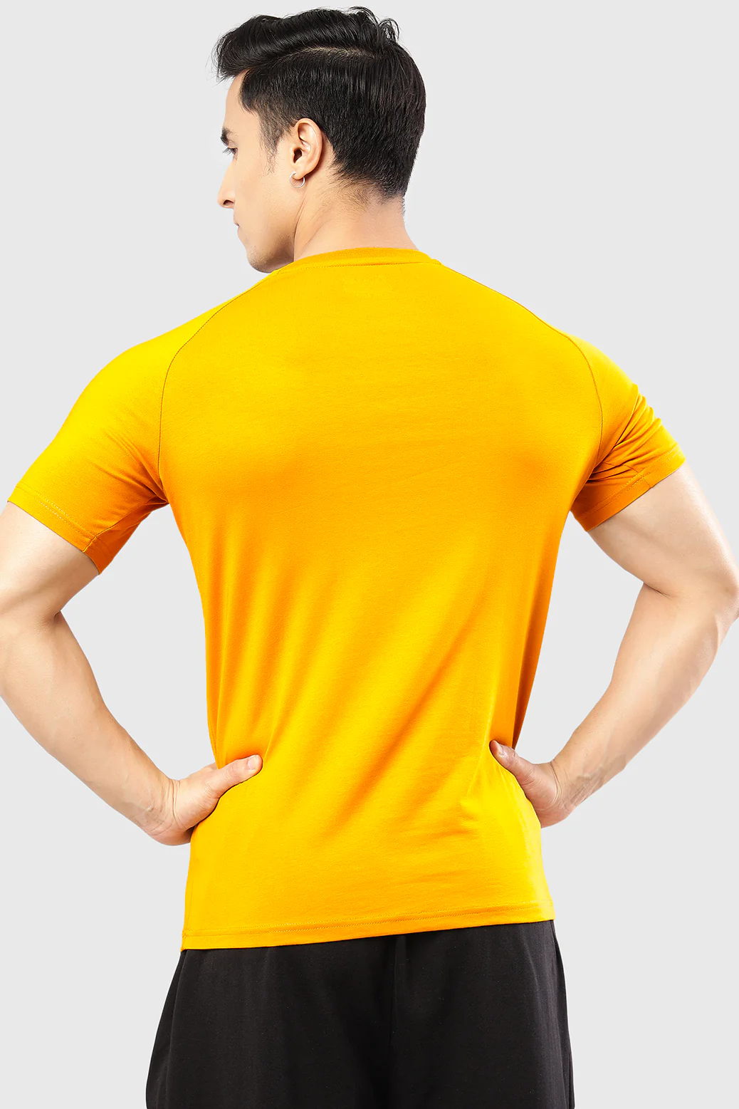 Legacy T-shirt Mustard - Image 5