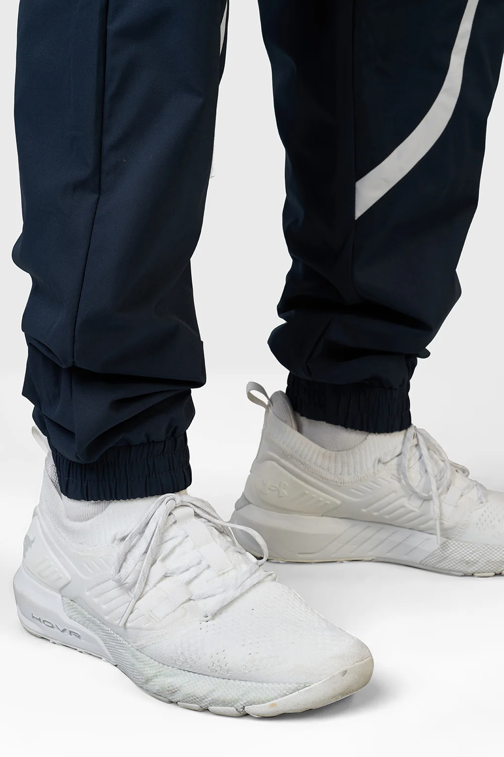 Momentum Joggers Navy - Image 4
