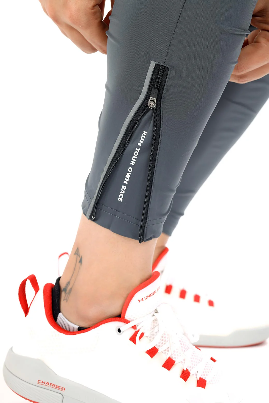 Nylon Supreme Tracks Grey - Image 4