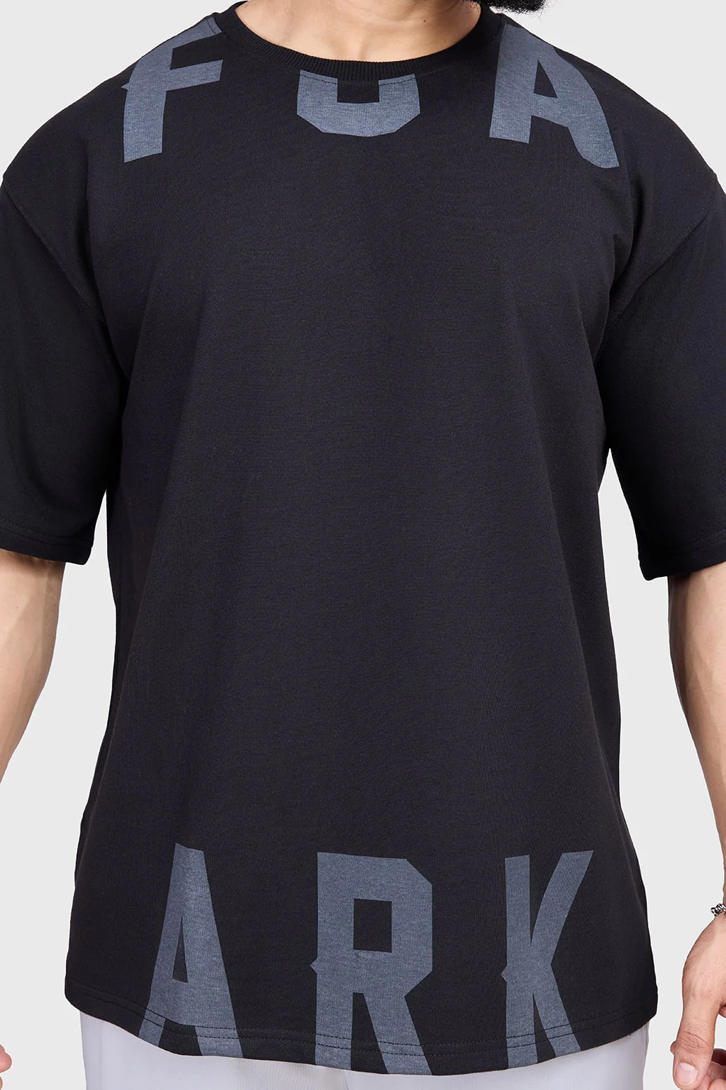 Refined Oversized T-shirt Black - Image 4
