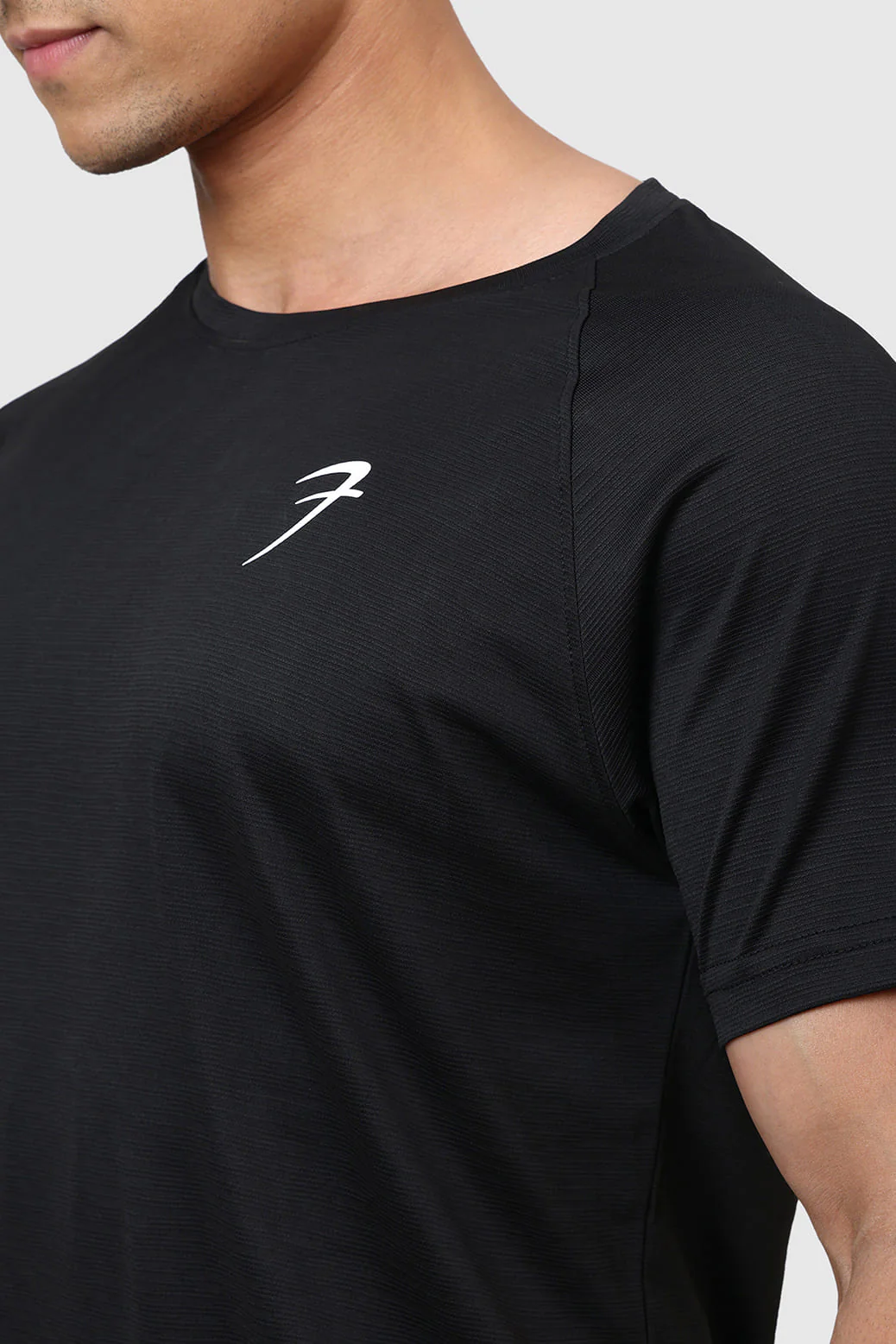 Rogue T-shirt Black - Image 4