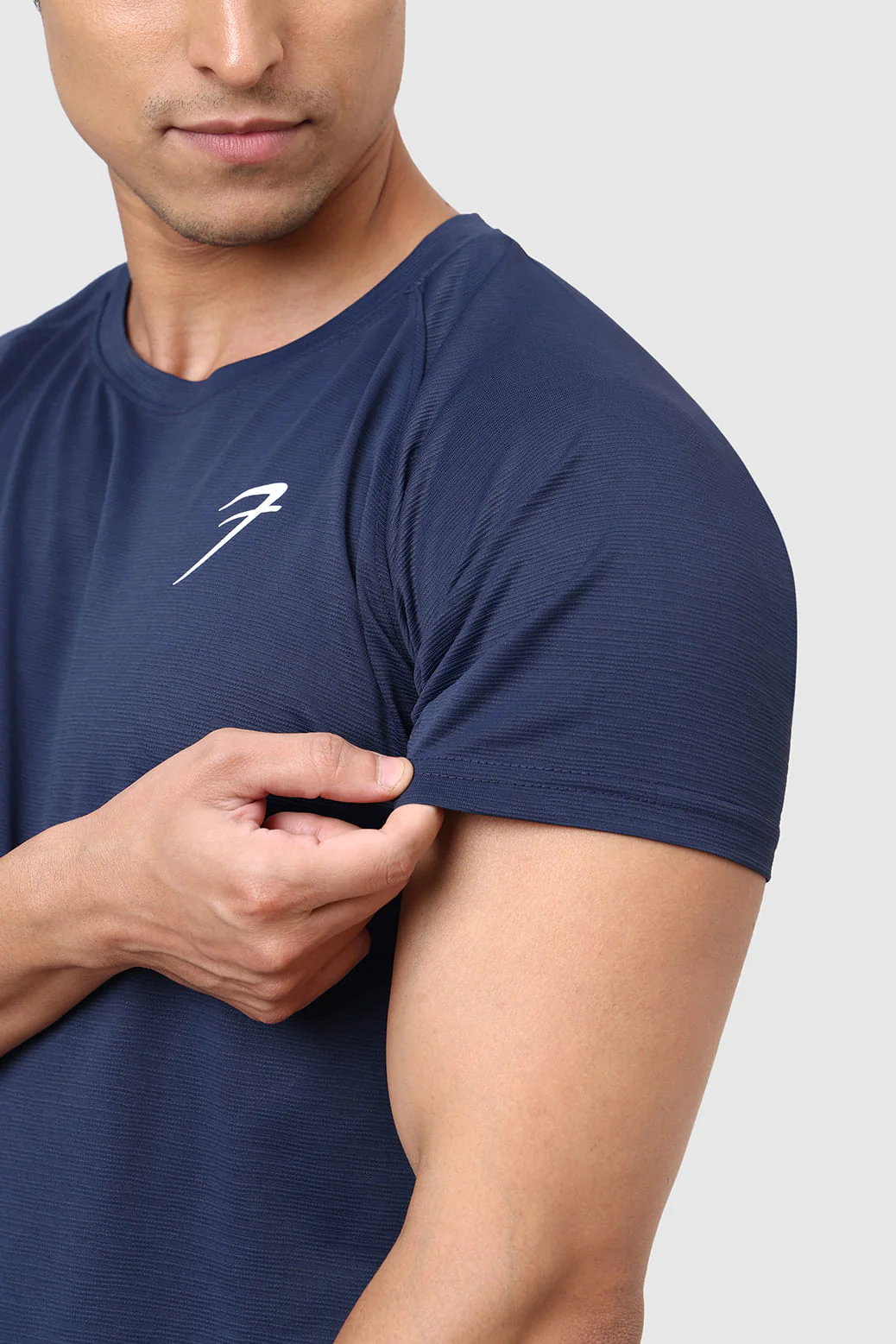 Rogue T-shirt Navy - Image 3