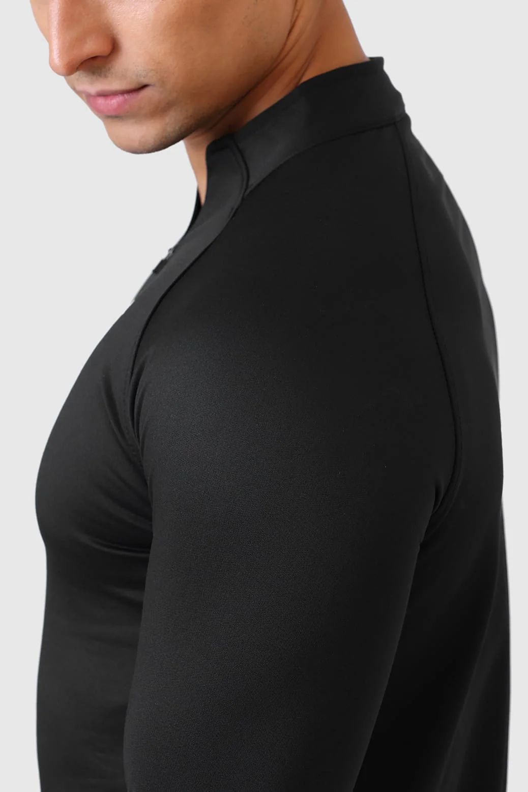 Rush Pullover Black - Image 3