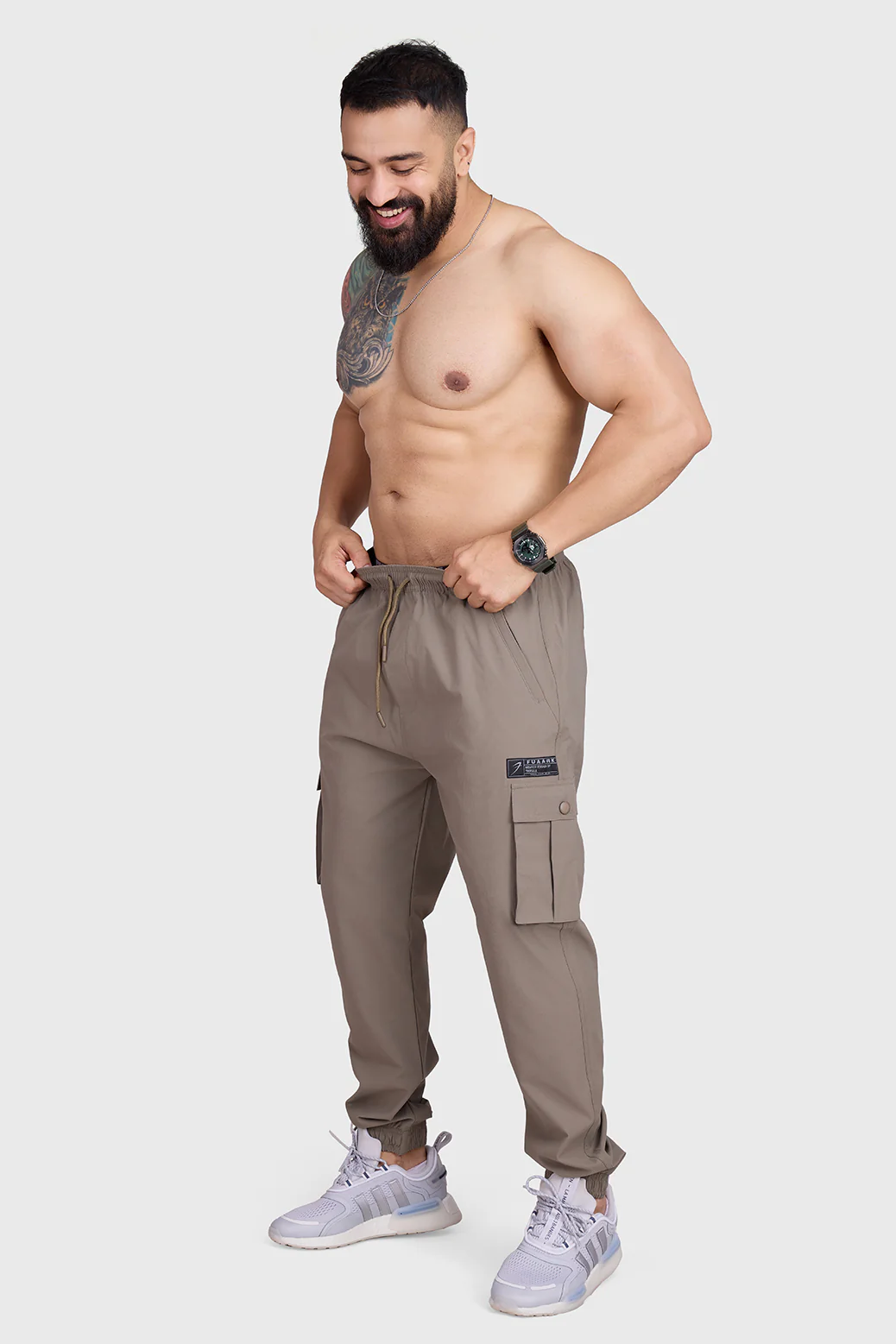 Script Cargo Joggers Brown - Image 2