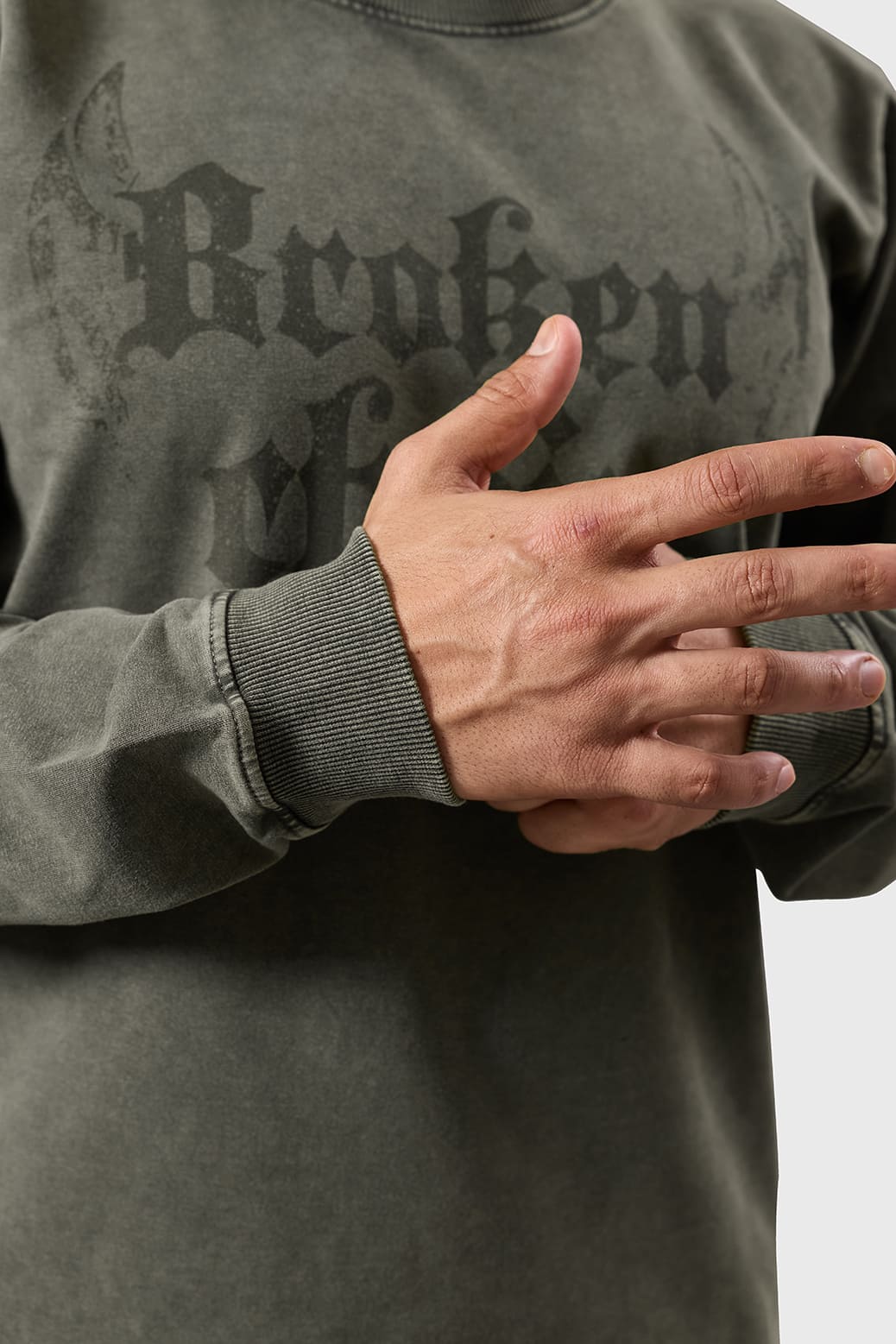 Shadow Washed Sweatshirt Olive - Image 3