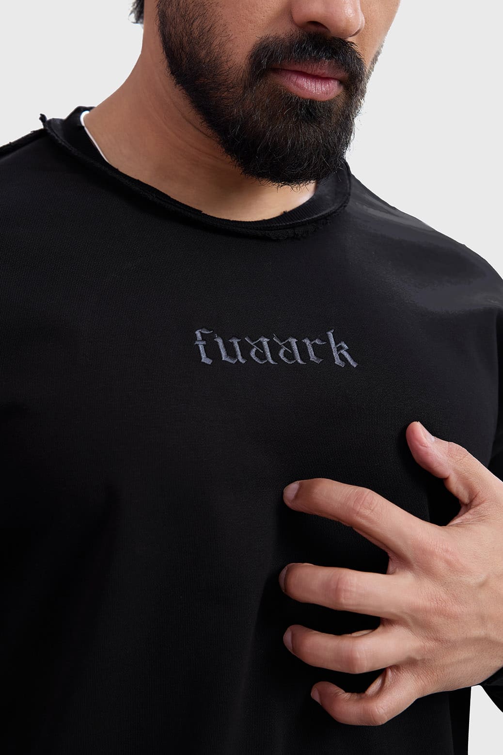 Shell Raw Sweatshirt Black - Image 3