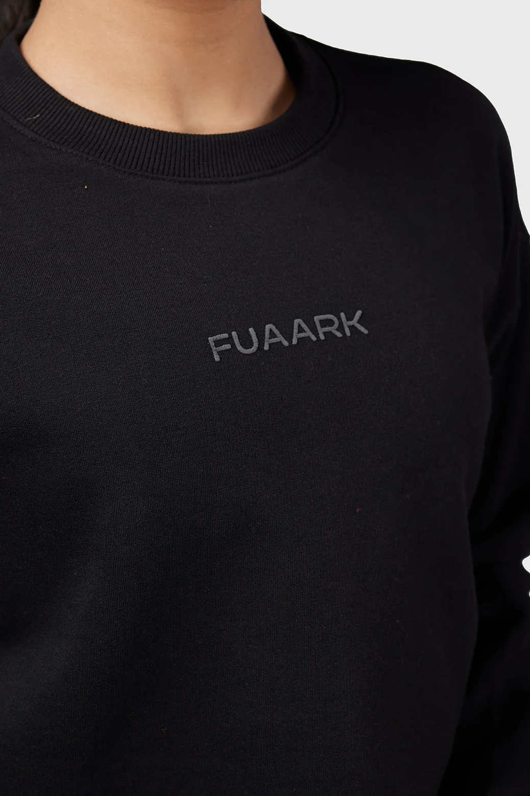 Signature Oversized Cropped Sweatshirt Black - Image 3