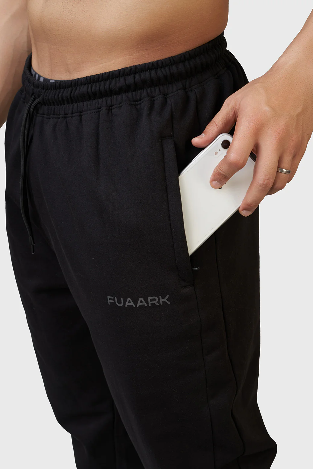Signature Oversized Joggers Black - Image 3