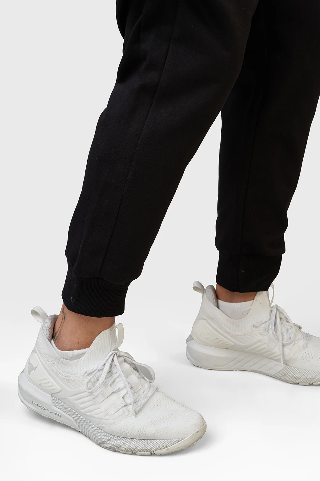 Signature Oversized Joggers Black - Image 5