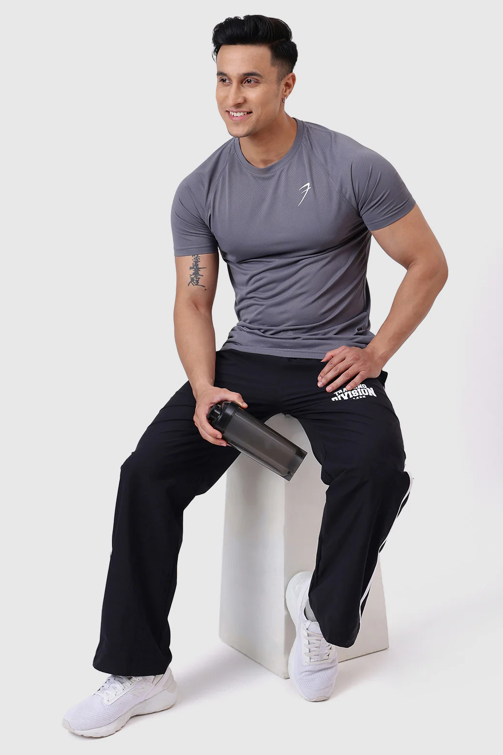 Slate T-Shirt Grey - Image 2