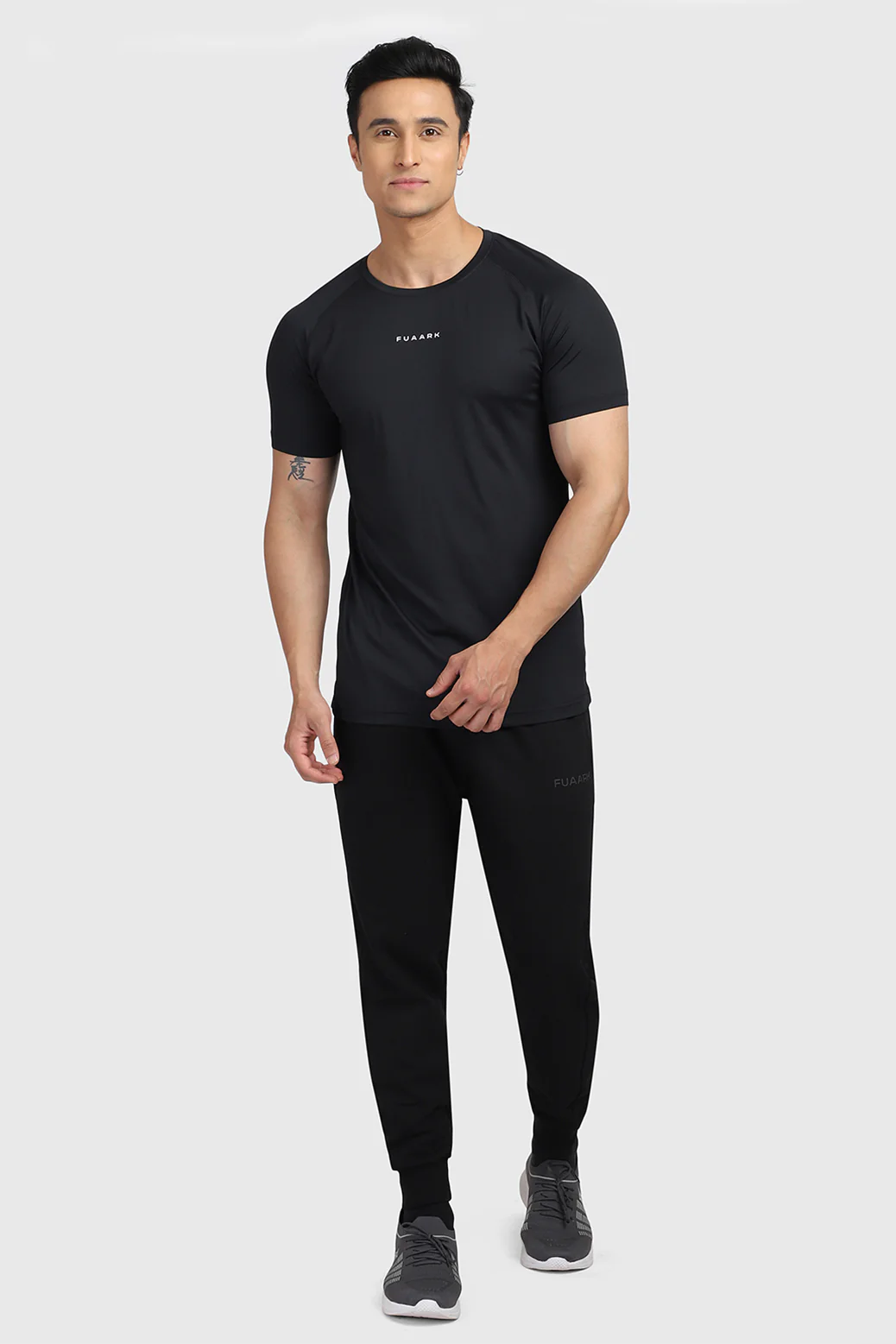 Sleek T-shirt Black / Fuaark - Image 3
