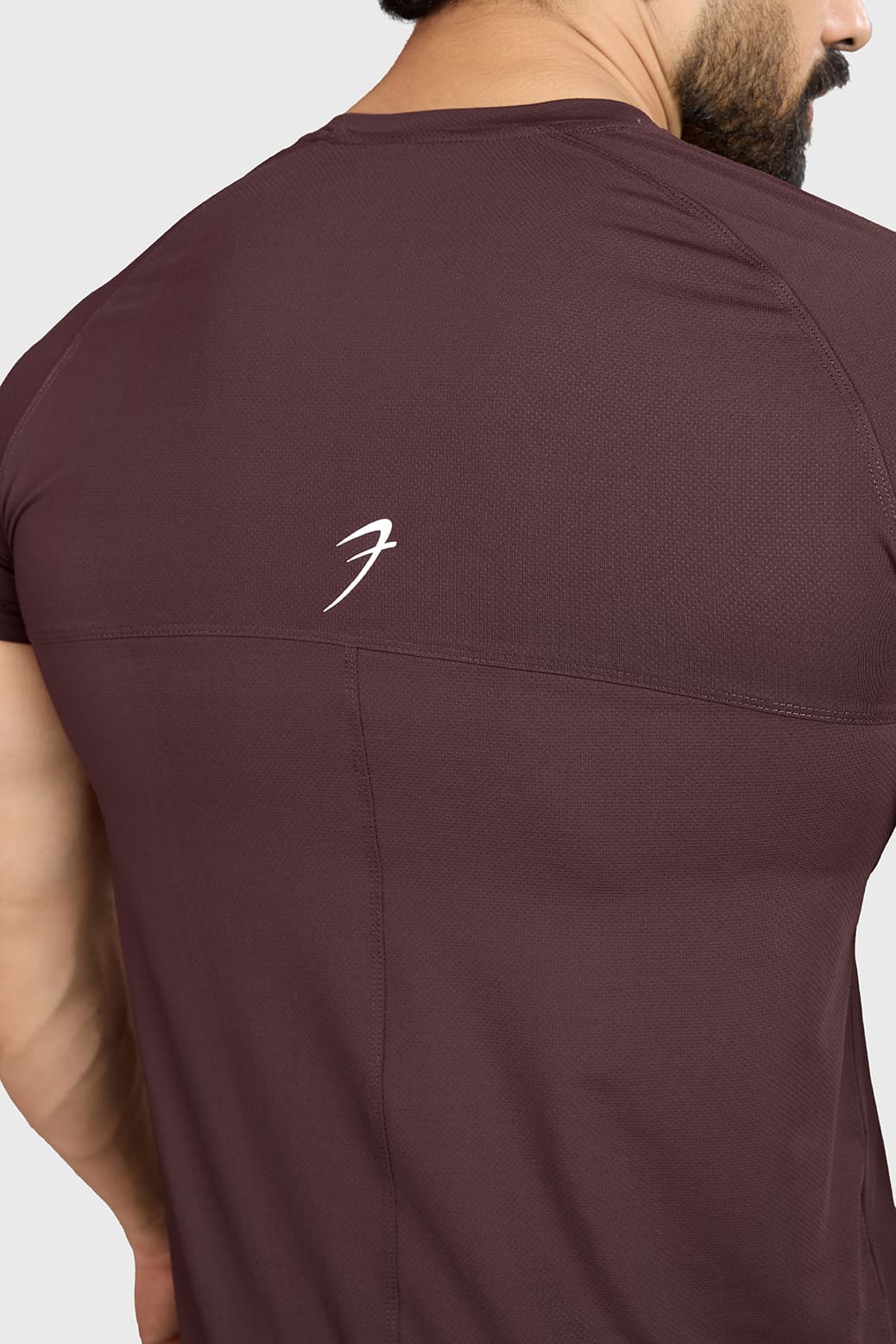 Sleek T-shirt Brown - Image 4