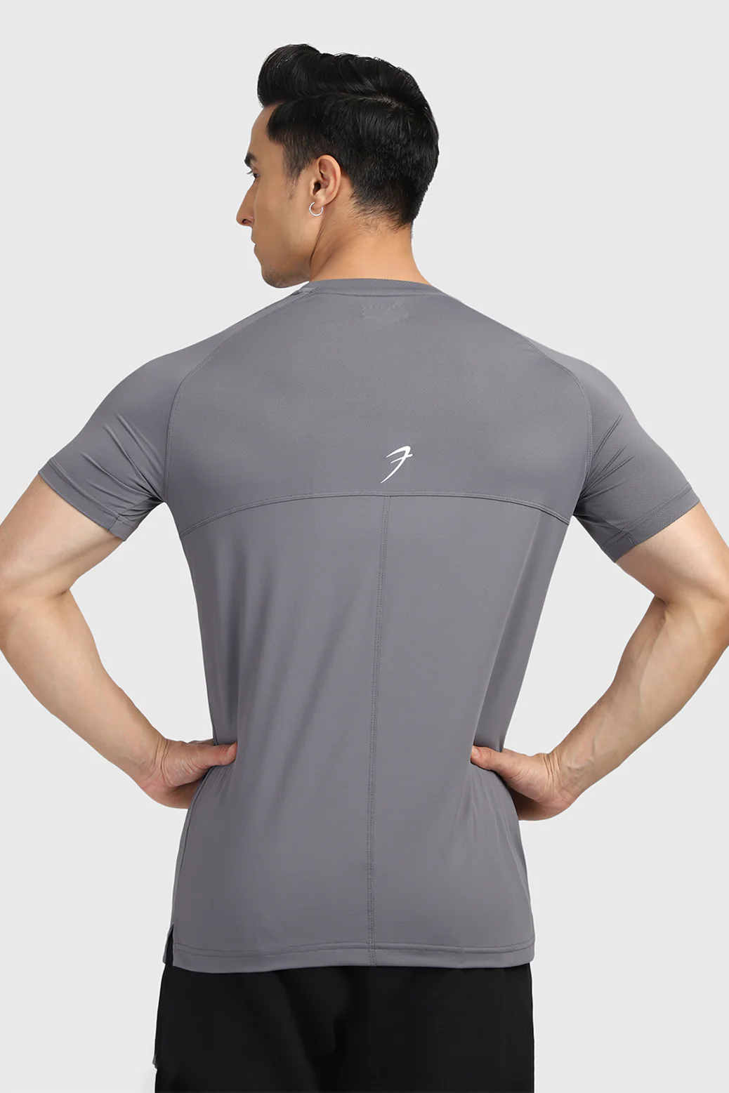 Sleek T-shirt Grey - Image 5