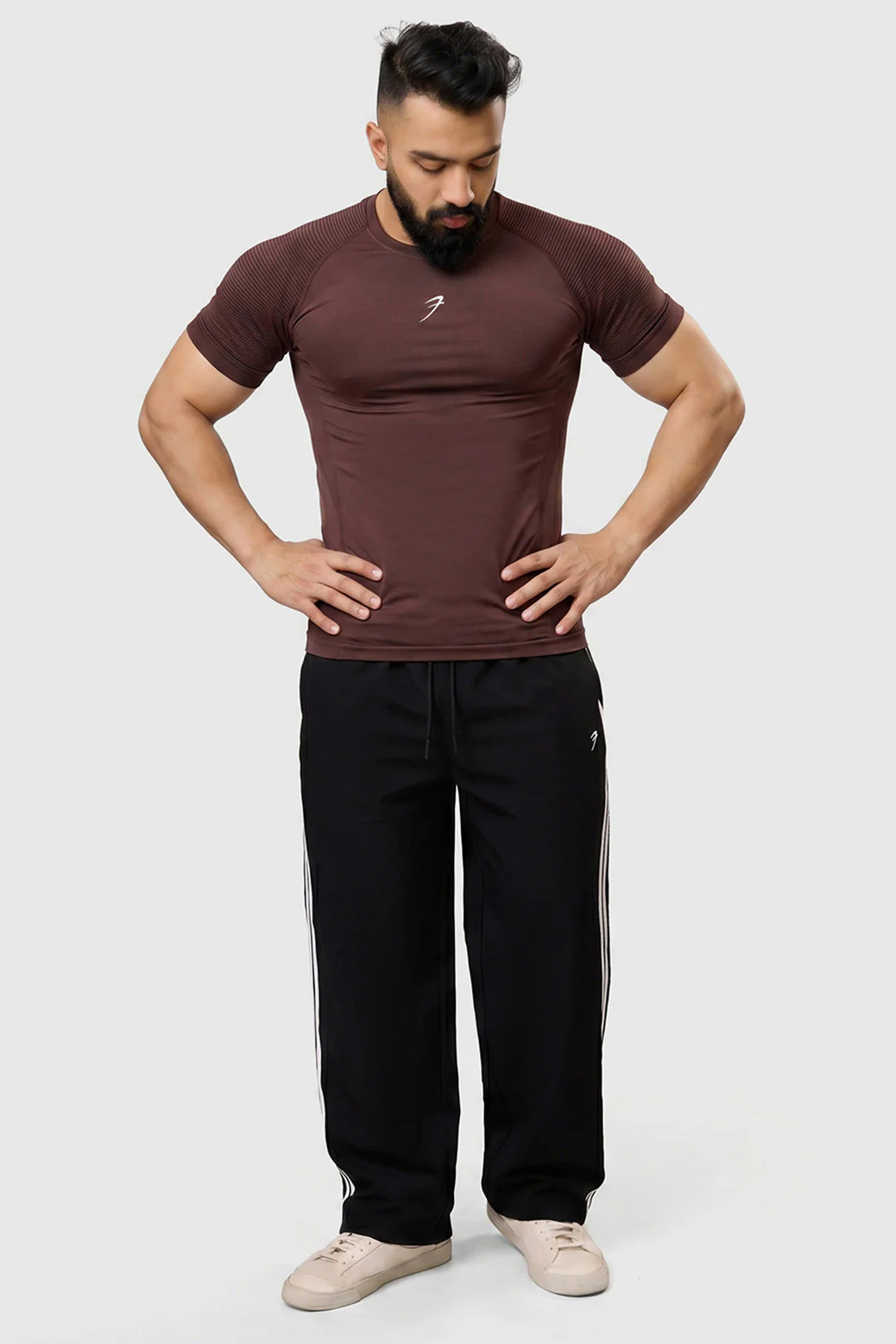 Strength Seamless T-shirt Brown - Image 2