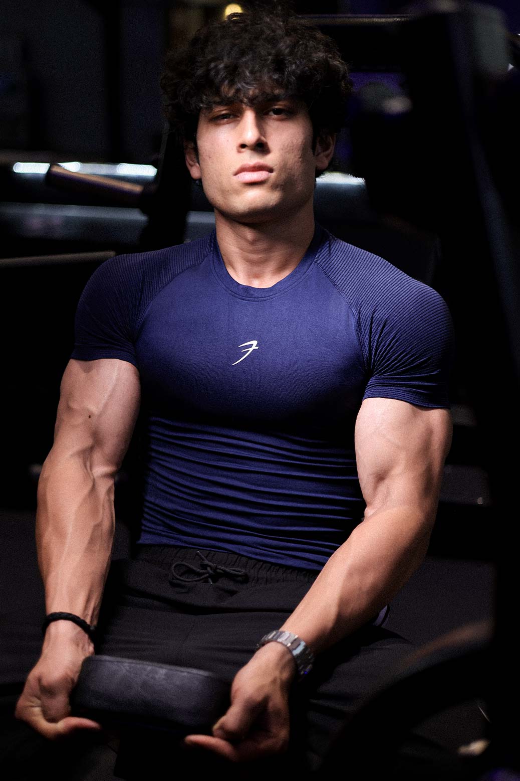 Strength Seamless T-shirt Navy - Image 4