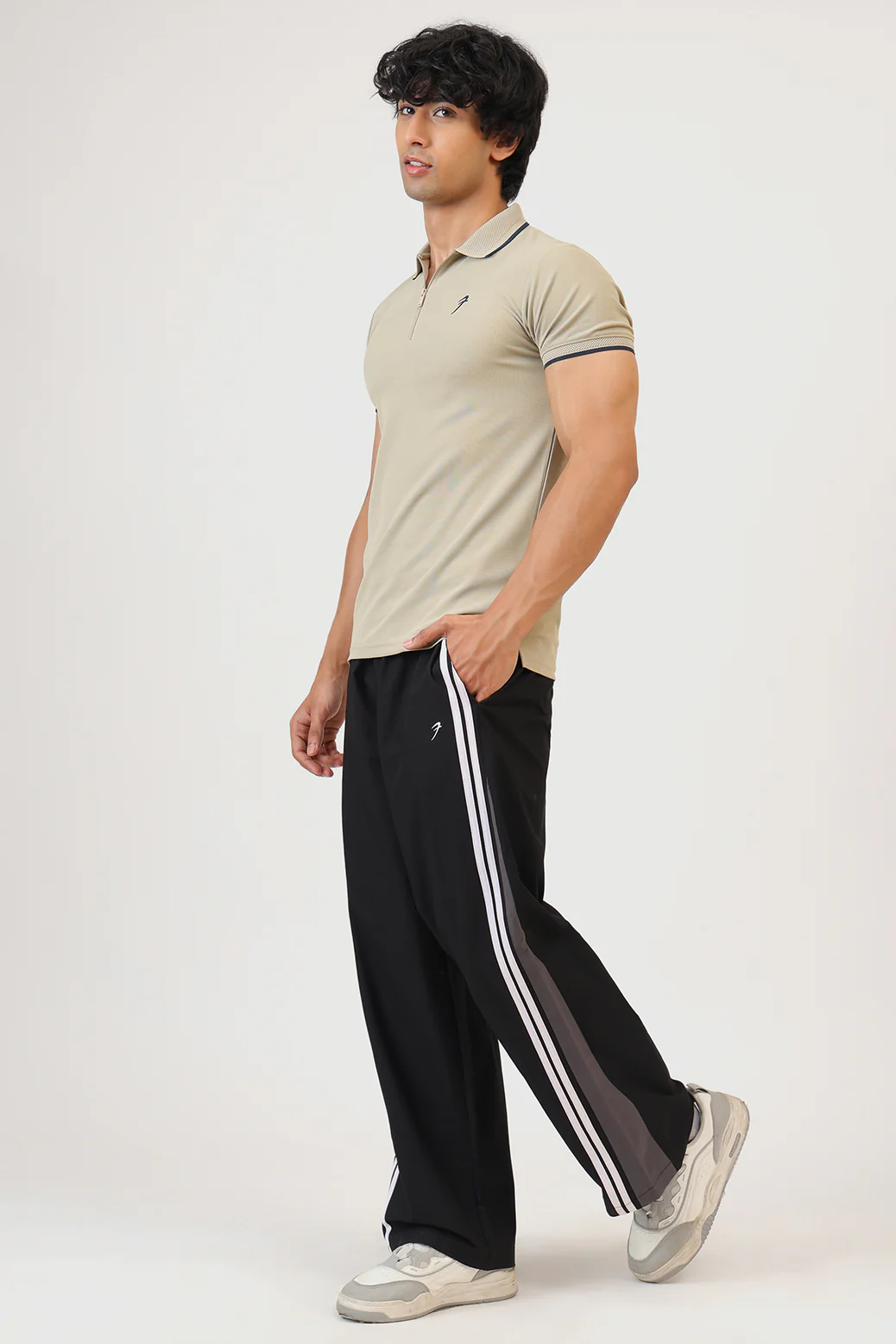 Stride Polo T-shirt Beige - Image 2