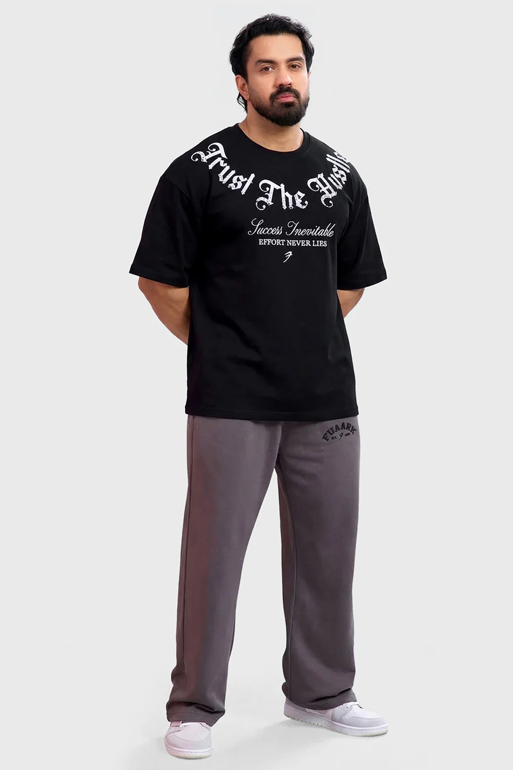 Trust The Hustle Oversized T-shirt Black - Image 2