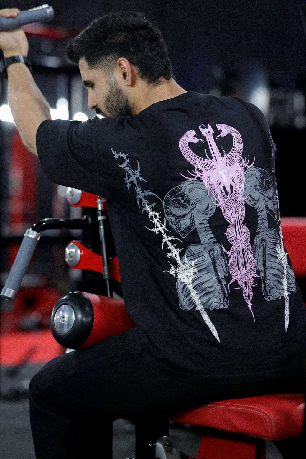 Twin Sword Oversized  T-shirt Black - Image 2