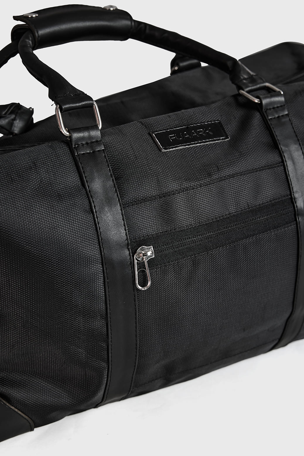 Vault Duffle Bag Black - Image 4