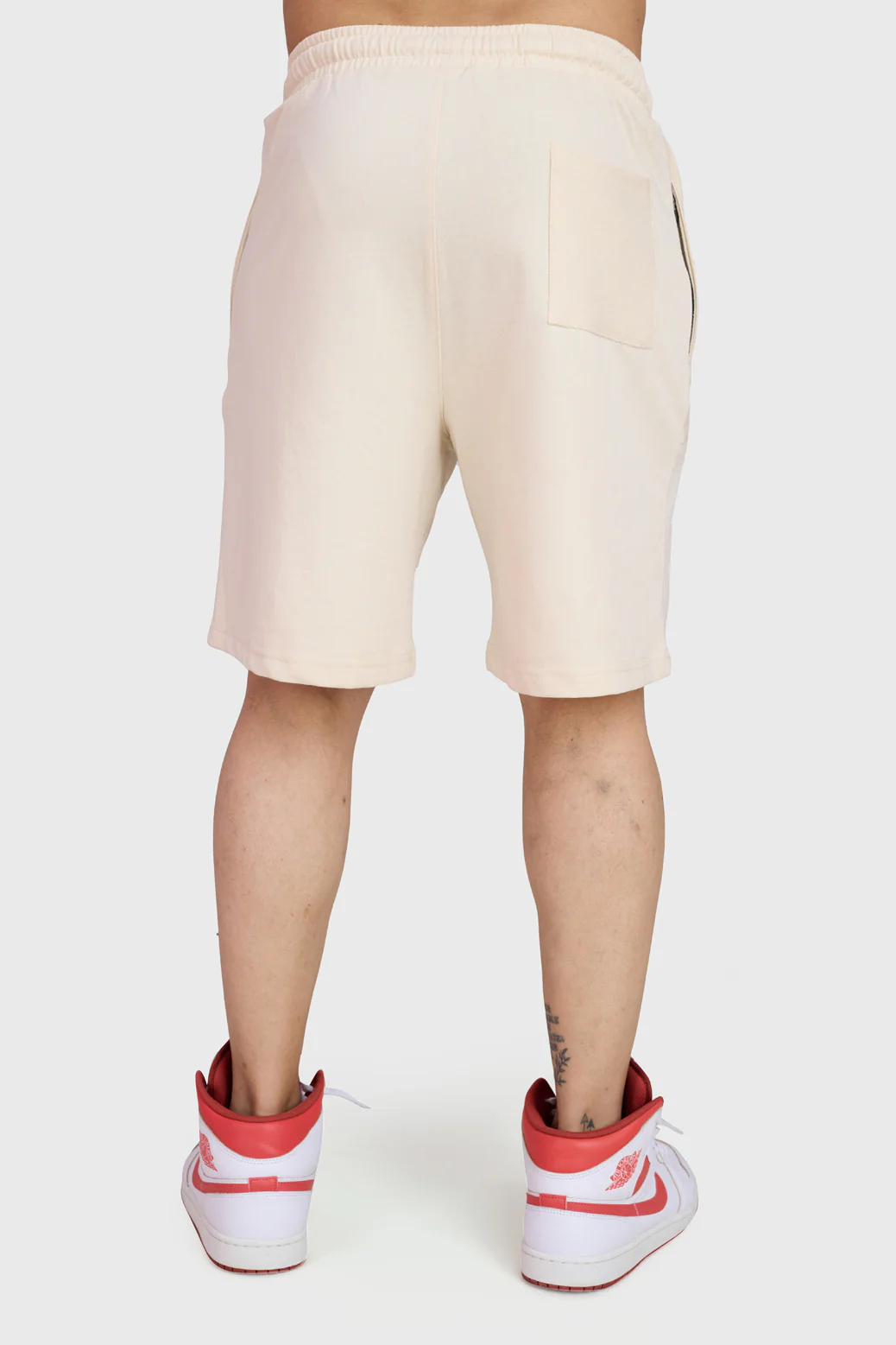 Weekend Oversized Shorts Beige - Image 7