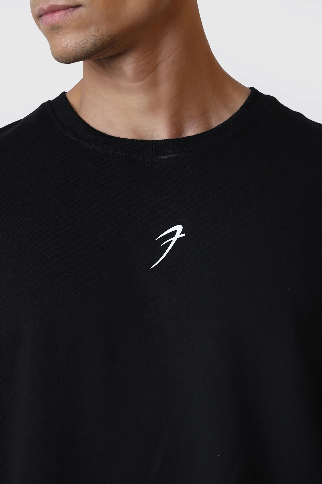 Winged Omen Oversized T-shirt Black - Image 3